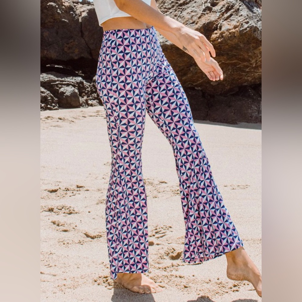 NWT WOMEN'S BELL BOTTOMS MULTI COLORED PANTS